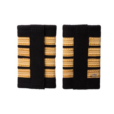 Velcro shoulder straps for master, chief engineer