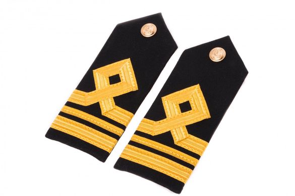 Погони Шкіпер категорії 6 (відповідають посаді 2 помічника капітана)