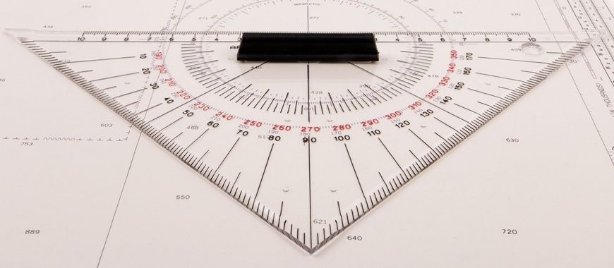 Protractor triangle with handle