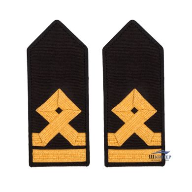 Category 5 Standard shoulder straps (corresponding to the position of third mate)
