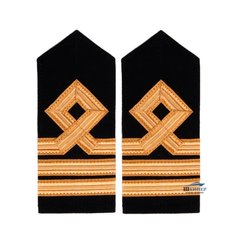Category 7 Elit shoulder straps (corresponding to the position of Chief Officer / 2nd Engineer)